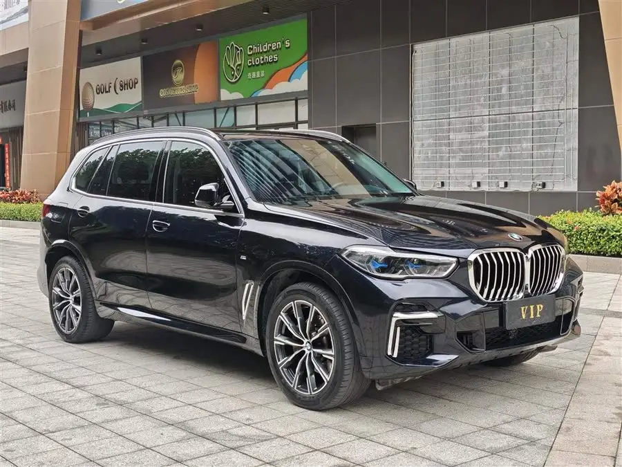 BMW X5 2022 xDrive 30Li Exclusive M Sport Package