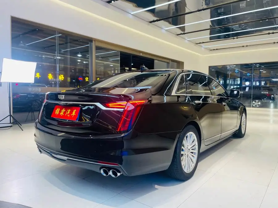 كاديلاك CT6 2021 طراز 28T النخبة