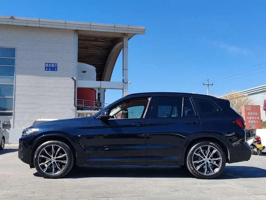 BMW X3 2023 xDrive30i Leading Model M Night Package