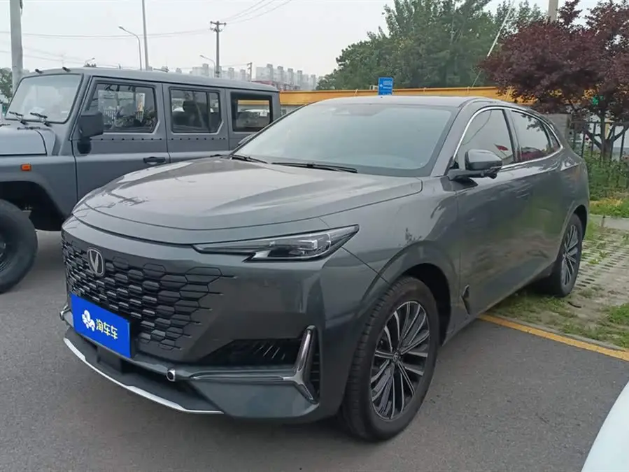 Changan UNI-K 2023 2.0T Two-Wheel Drive Enjoyment Version