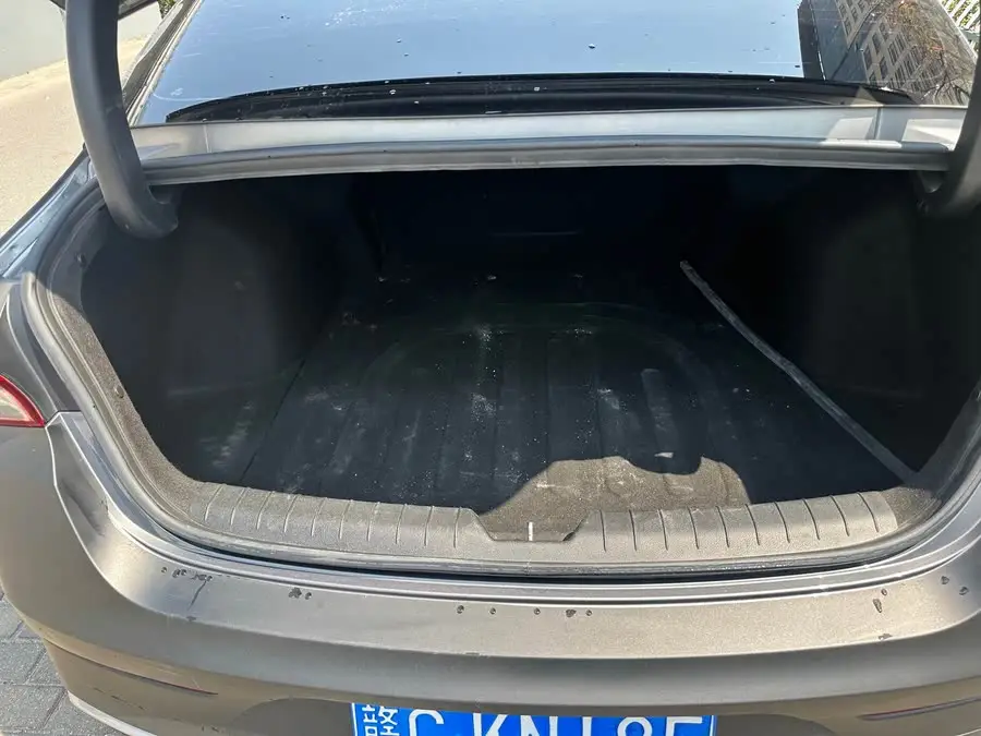 كيا K5 2020 270T CVVD الفاخرة