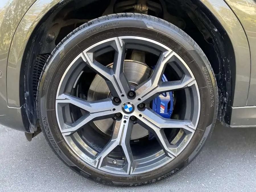 بي إم دبليو X6 2022 xDrive40i باقة M الرياضية الفاخرة