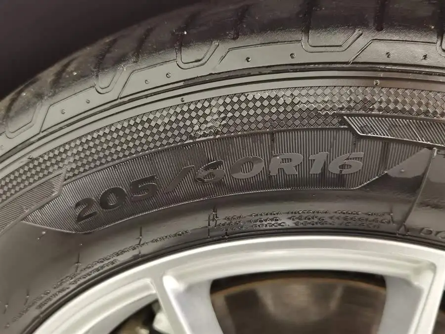 فورد فوكس 2021 2.0 إيكوبوست 180 أوتوماتيكي