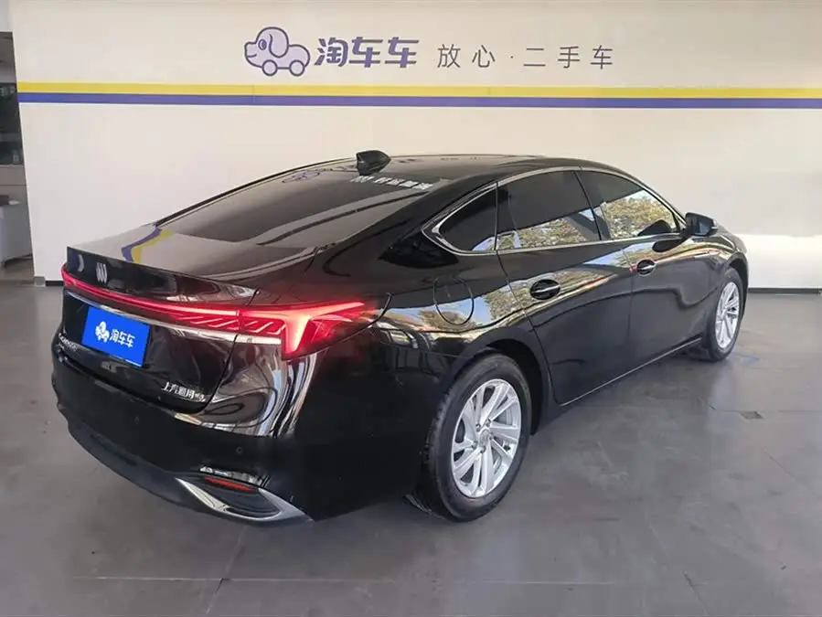 بيوك لاقروس 2023 نسخة مُعدلة 25T الإصدار السياحي