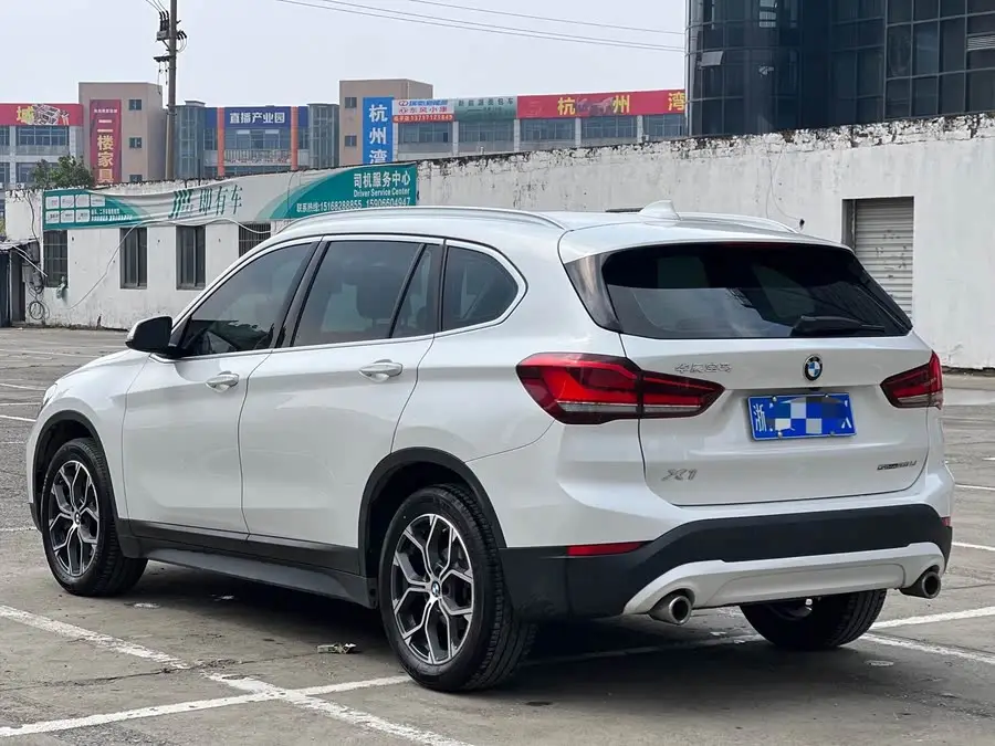 BMW X1 2020 sDrive25Li Leading Edition