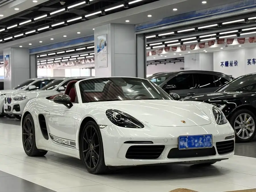 Porsche 718 2022 Boxster T 2.0T