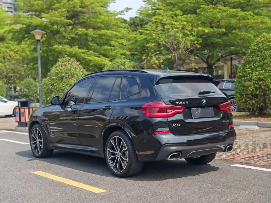 بي إم دبليو X3 2021 نموذج محدث xDrive30i طراز متميز حزمة رياضية M