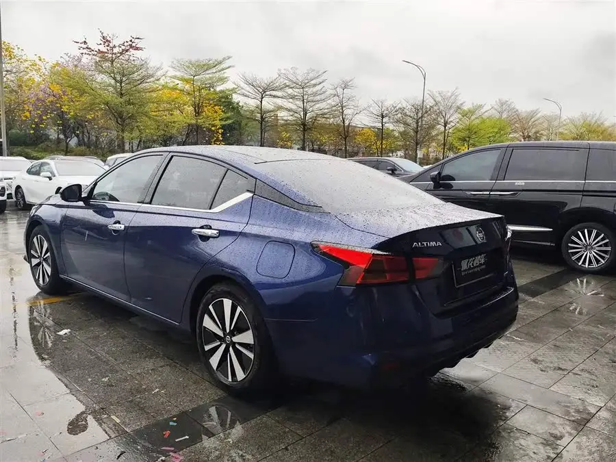 تينلاي 2021 2.0L XL فئة الراحة