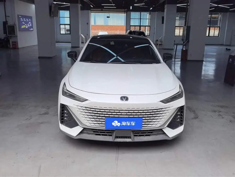 Changan UNI-V 2022 1.5T Premium