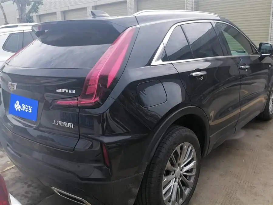Cadillac XT4 2024 28T Luxury FWD