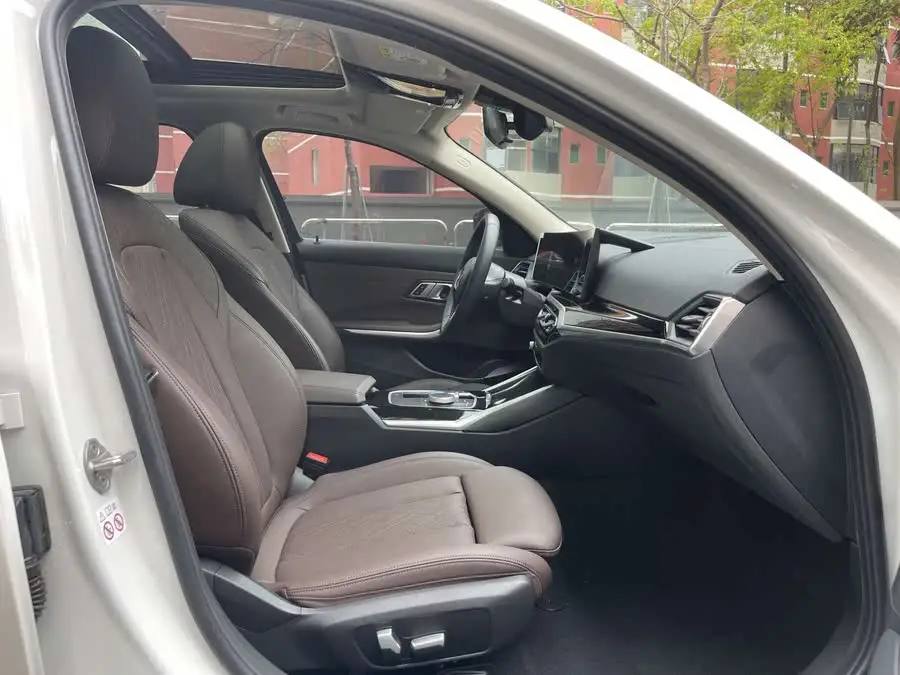 بي إم دبليو i3 2022 eDrive 35 L