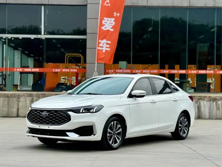 Ford Focus 2021 1.5L Automatic Diamond Edition