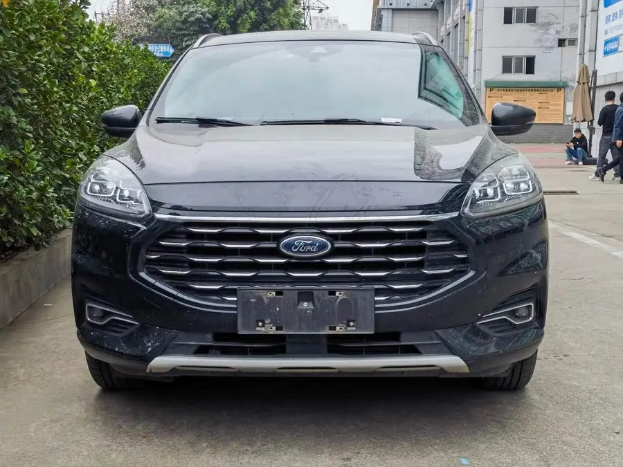 2020 Ford Escape EcoBoost 245 AWD Jiaxiang Edition