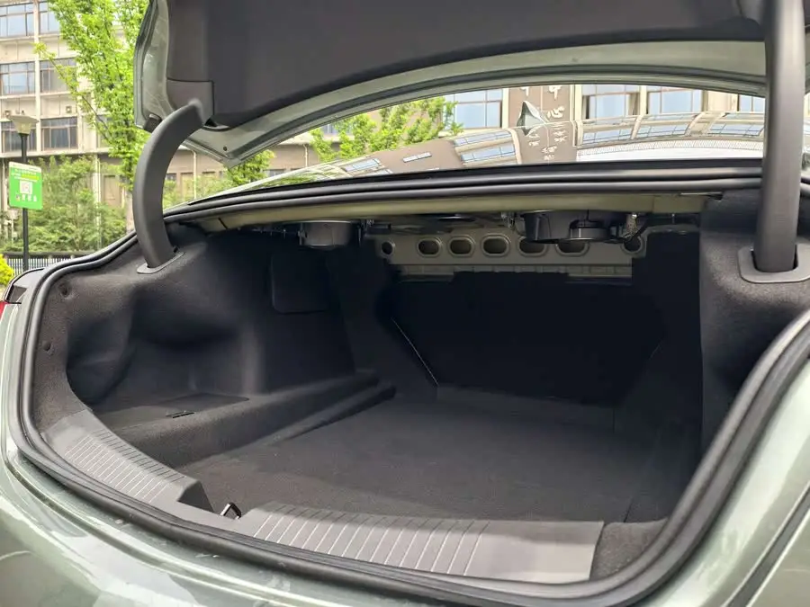 Cadillac CT5 2023 28T Luxury (Standard Version)