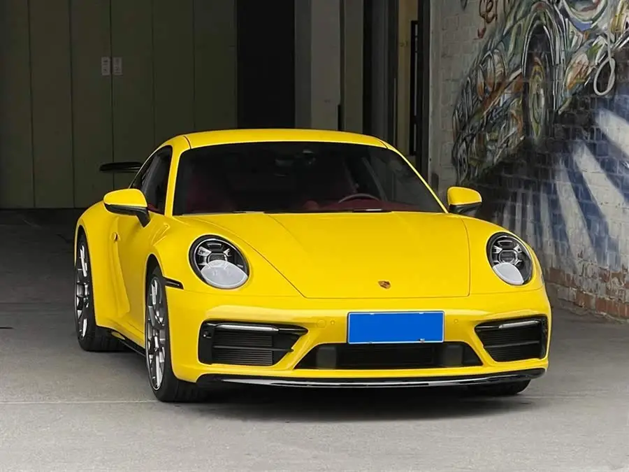 بورش 911 2023 كاريرا 3.0T