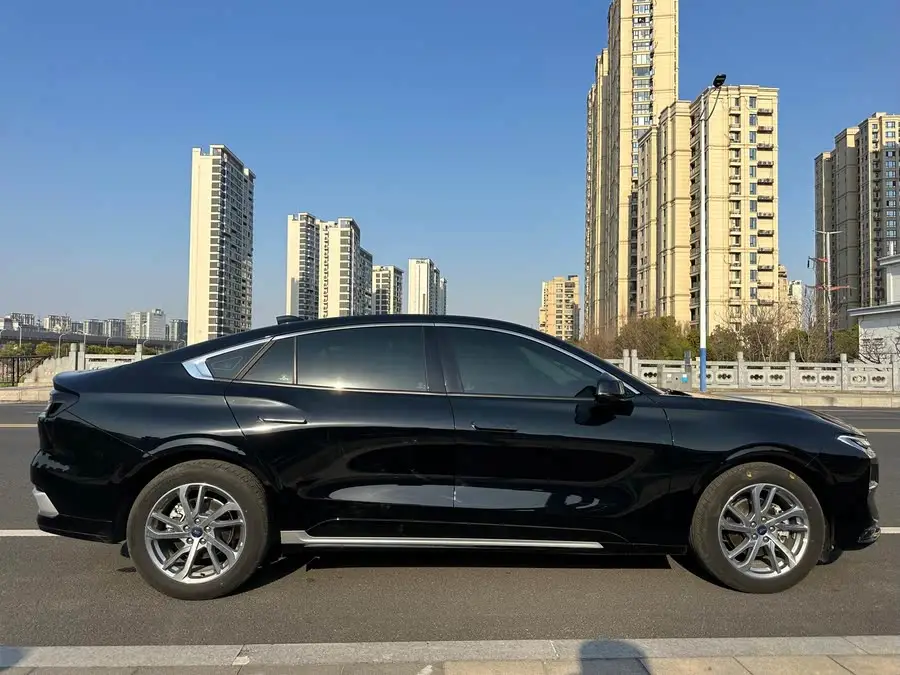 2023 مونديو إيكو بوست 245 الفاخرة