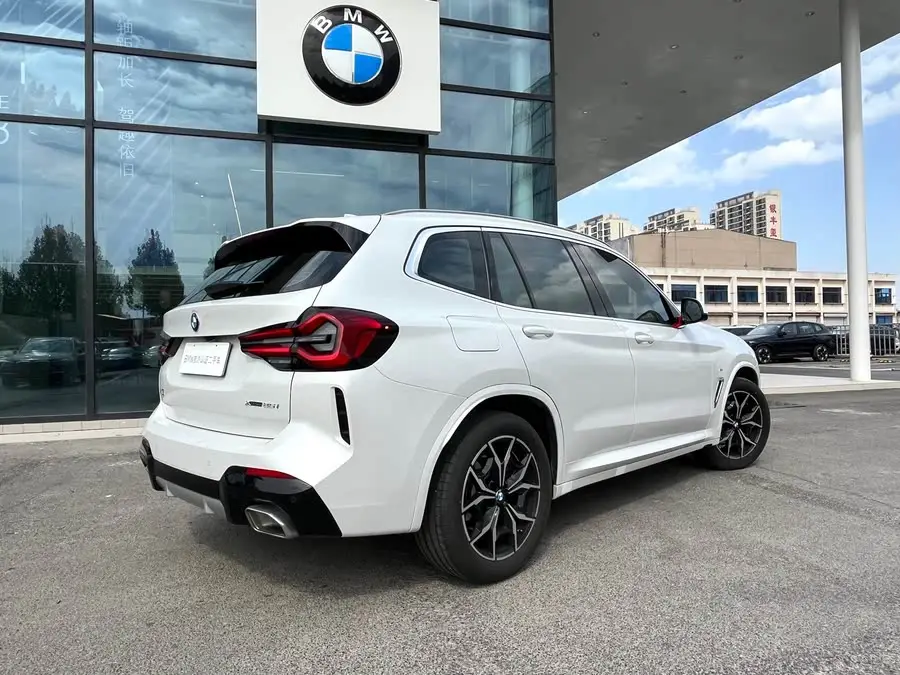 بي إم دبليو X3 2023 xDrive25i حزمة م الرياضية