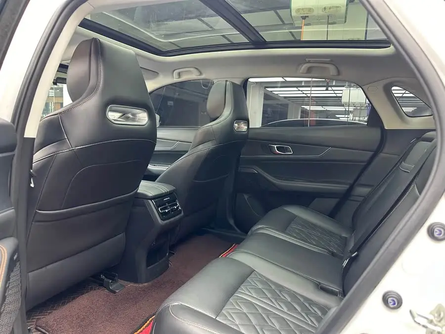 Changan UNI-K 2023 2.0T Two-Wheel Drive Joy Leading Edition