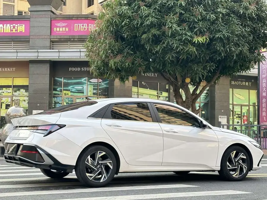 إيلانتر 2023 1.5 لتر CVT GLX النخبة