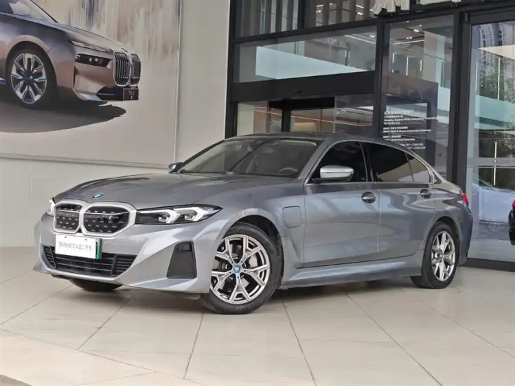 BMW i3 2022 eDrive 35 L