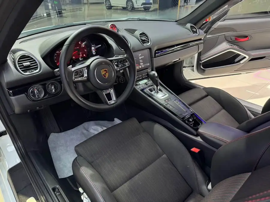 Porsche 718 2019 Cayman T 2.0T