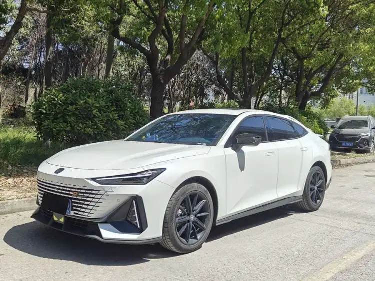 Changan UNI-V 2022 1.5T Excellence