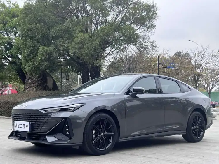 Changan UNI-V 2024 1.5T High Energy Version