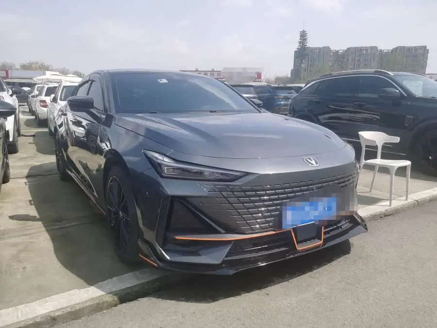 Changan UNI-V 2022 1.5T Premium