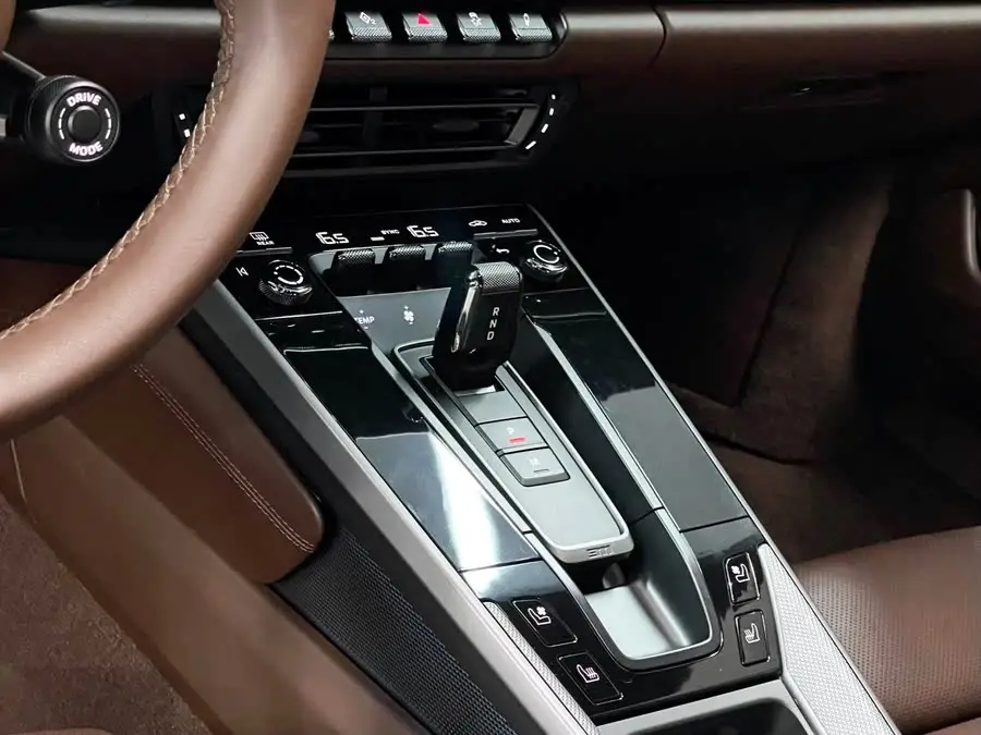 بورش 911 2023 كاريرا 3.0T