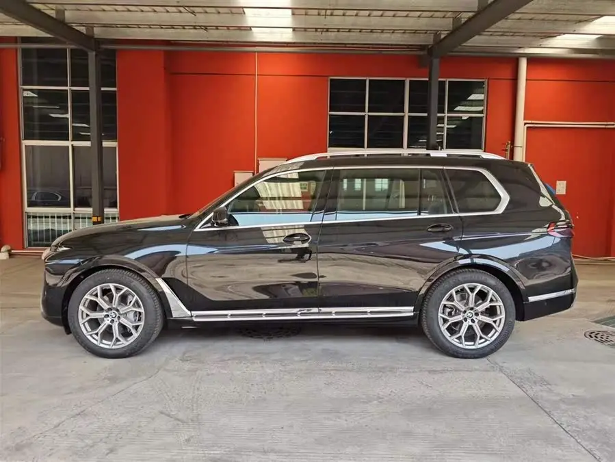 BMW X7 2023 xDrive40i Luxury Package