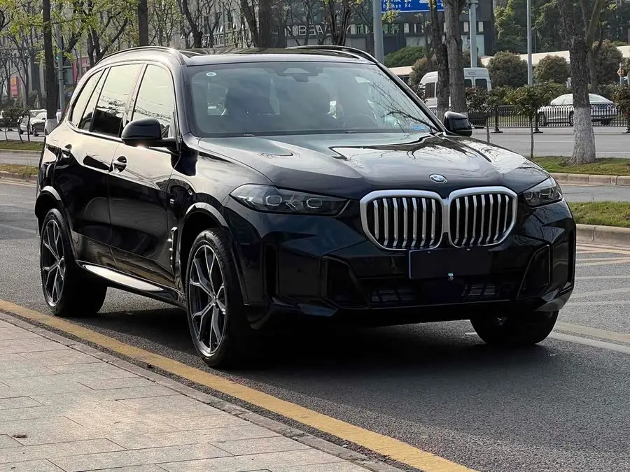 BMW X5 2023 xDrive 30Li Luxury M Sport Package