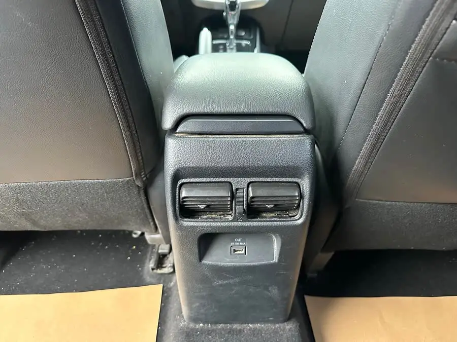 نيسان تييدا 2021 1.6 لتر CVT النسخة الذكية