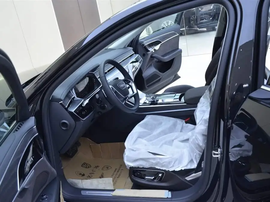 أودي A8 2025 A8L 45 TFSI كواترو فاخرة