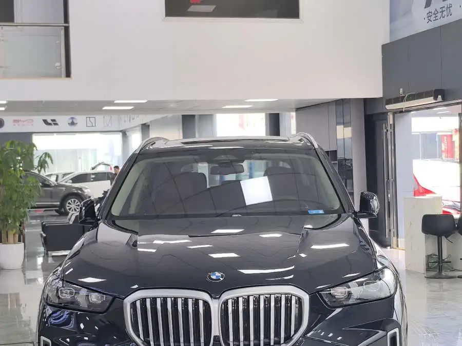 BMW X5 2023 xDrive 30Li Luxury M Sport Package