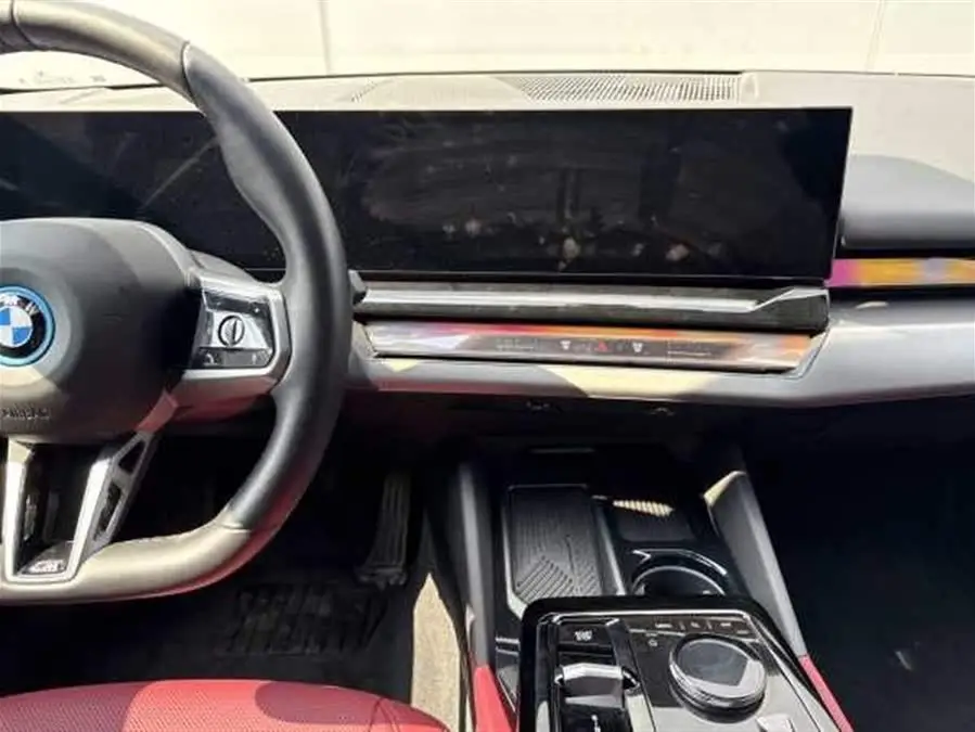 BMW i5 2024 eDrive 35L M Sport Package