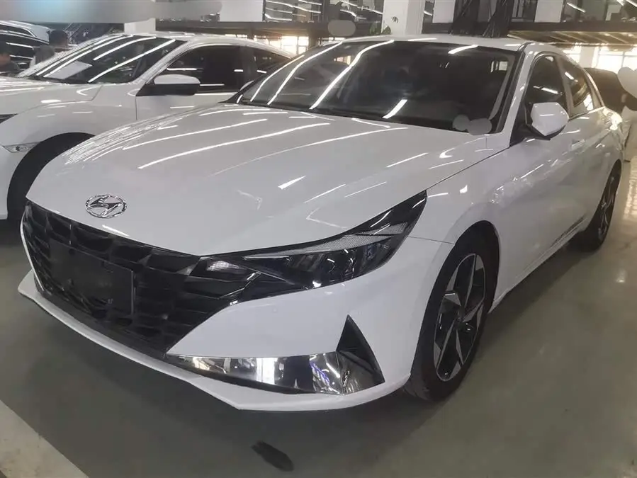 إيلانتا 2021 1.5 لتر CVT LUX الإصدار المتميز