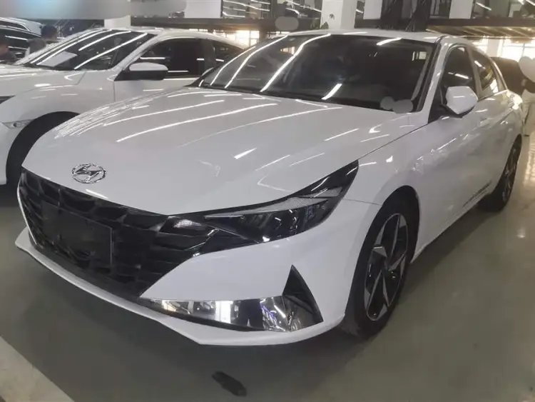 Elantra 2021 1.5L CVT LUX Premium Edition