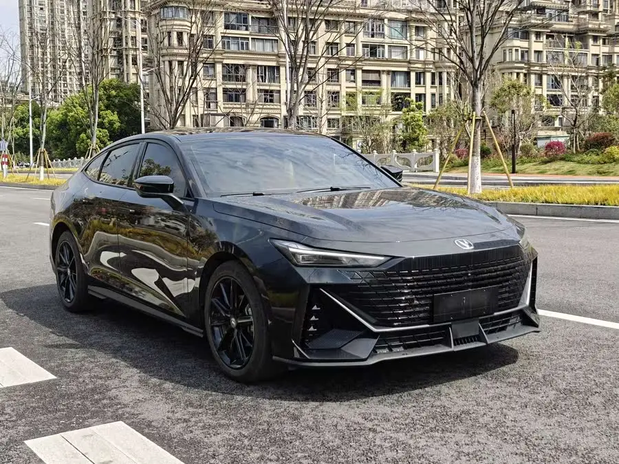 Changan UNI-V 2023 1.5T Premium