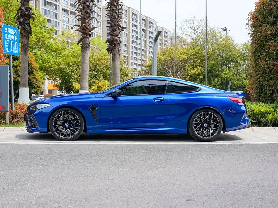 BMW M8 2022 Model M8 Coupe Thunder Edition