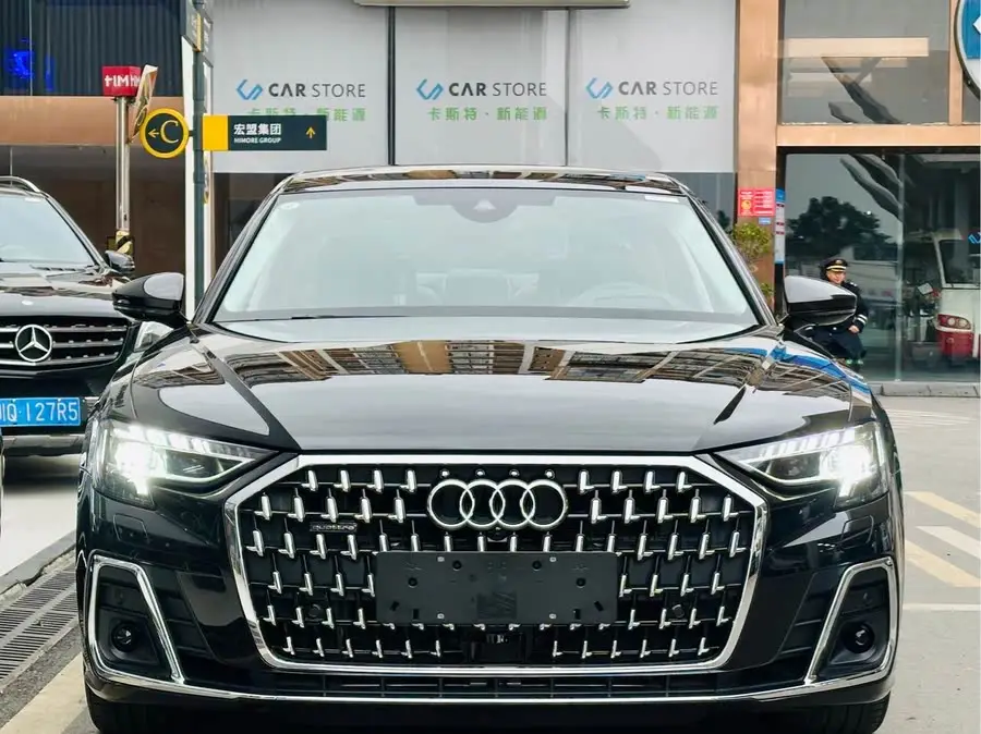 أودي A8 2023 A8L 55 TFSI كواترو الطراز الرائد