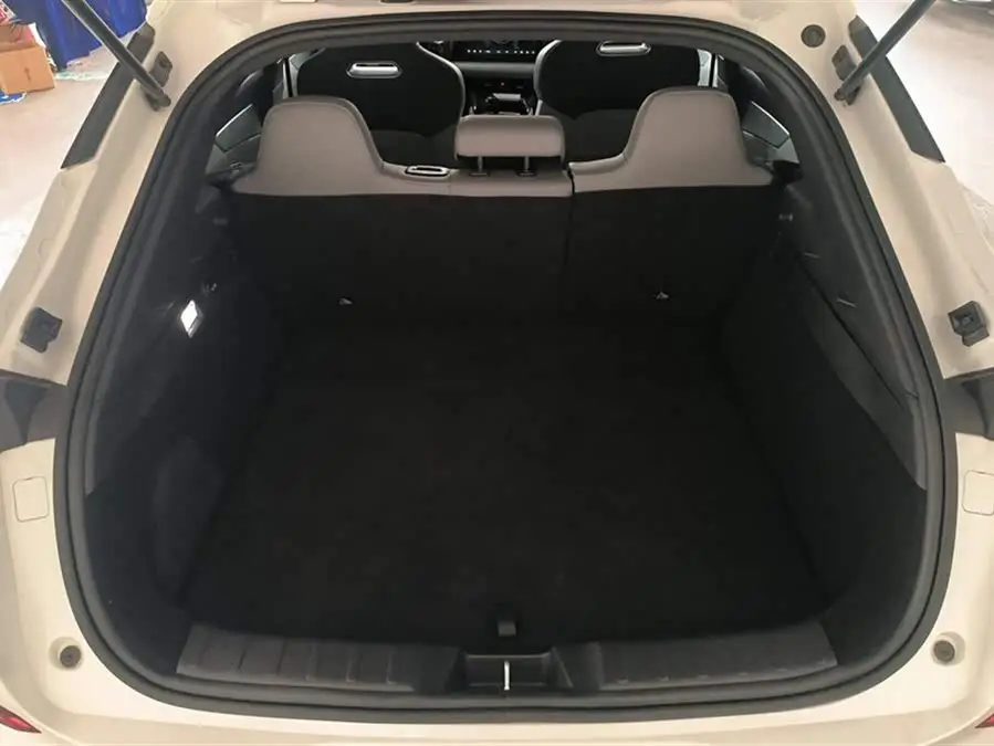 شانجان UNI-T 2023 الجيل الثاني 1.5T الفاخر