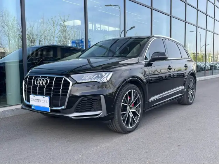 Audi Q7 2023 55 TFSI quattro S line Sport