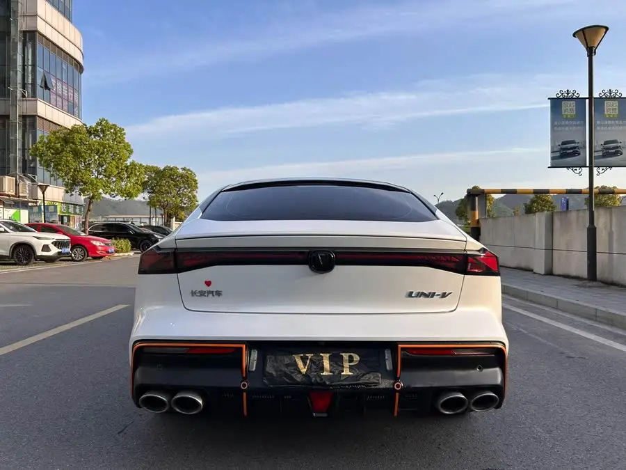 Changan UNI-V 2023 1.5T Sport Version