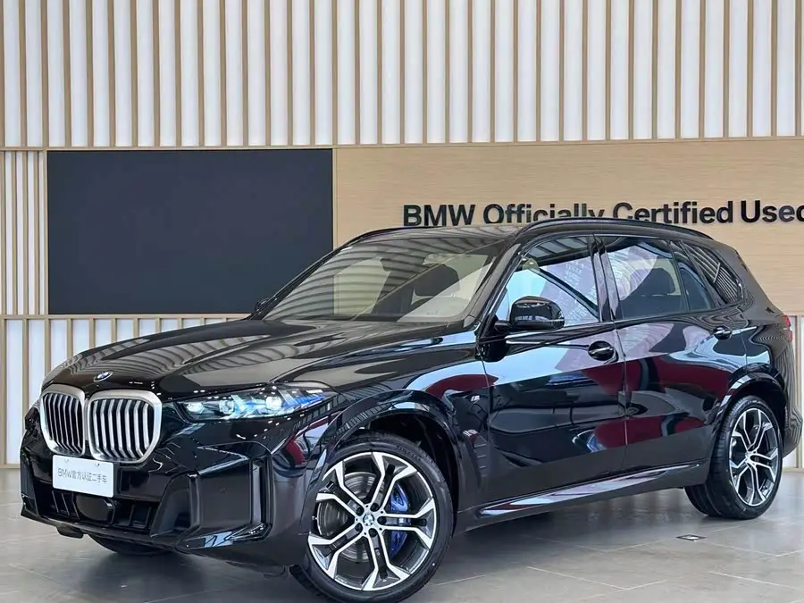 بي إم دبليو X5 2023 xDrive 40Li باقة M الرياضية الليلية الحصرية