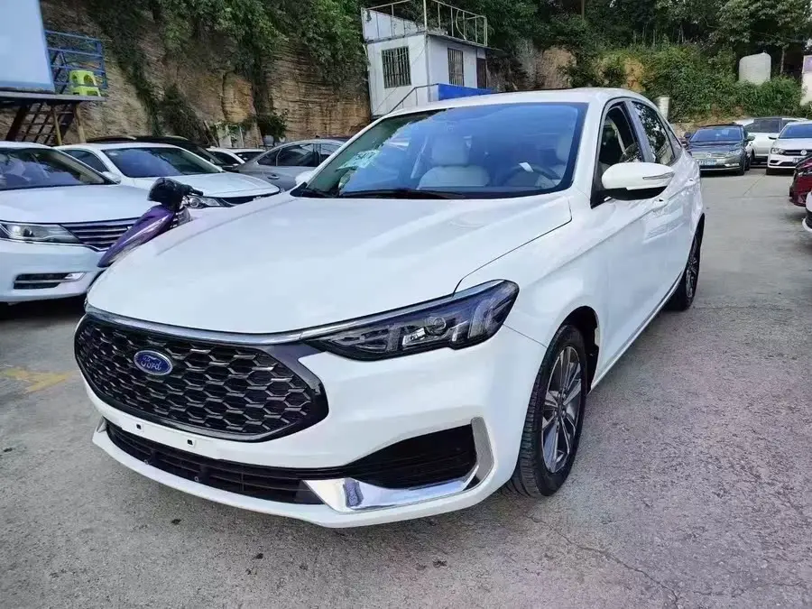 Ford Focus 2021 1.5L Automatic Diamond Edition