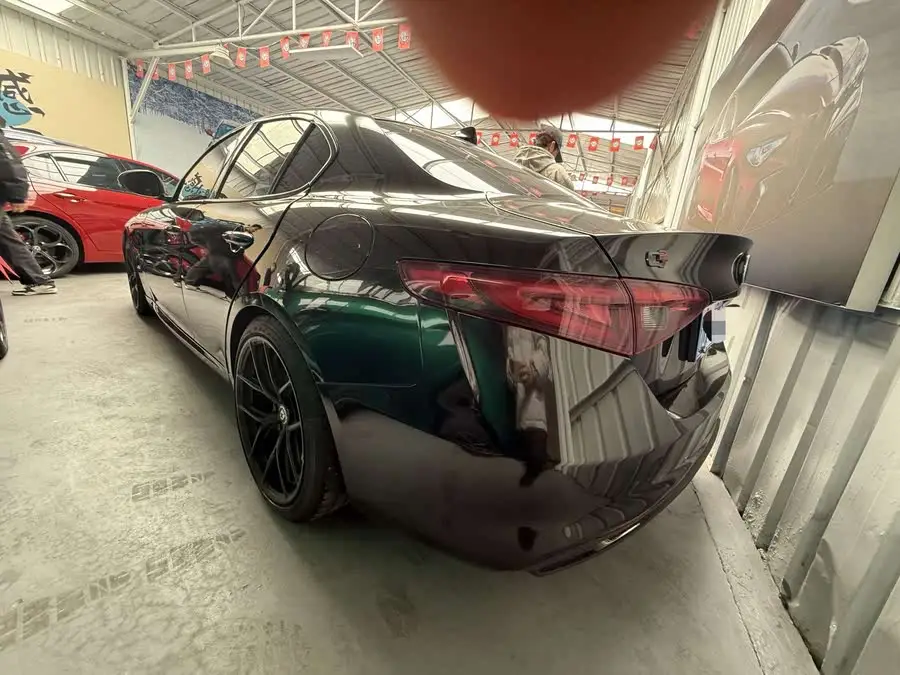 Giulia 2021 2.0T 280HP Luxury Edition