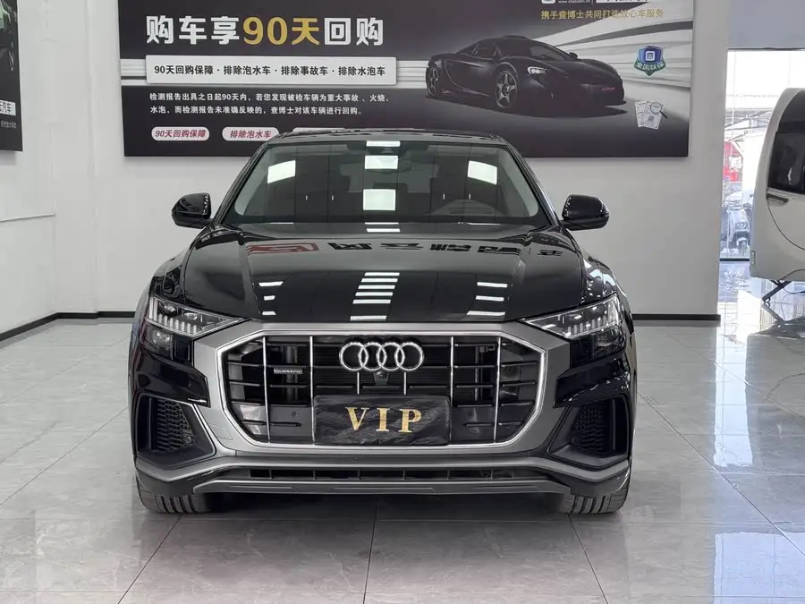 أودي Q8 2022 55 TFSI الطراز الفاخر الرياضي