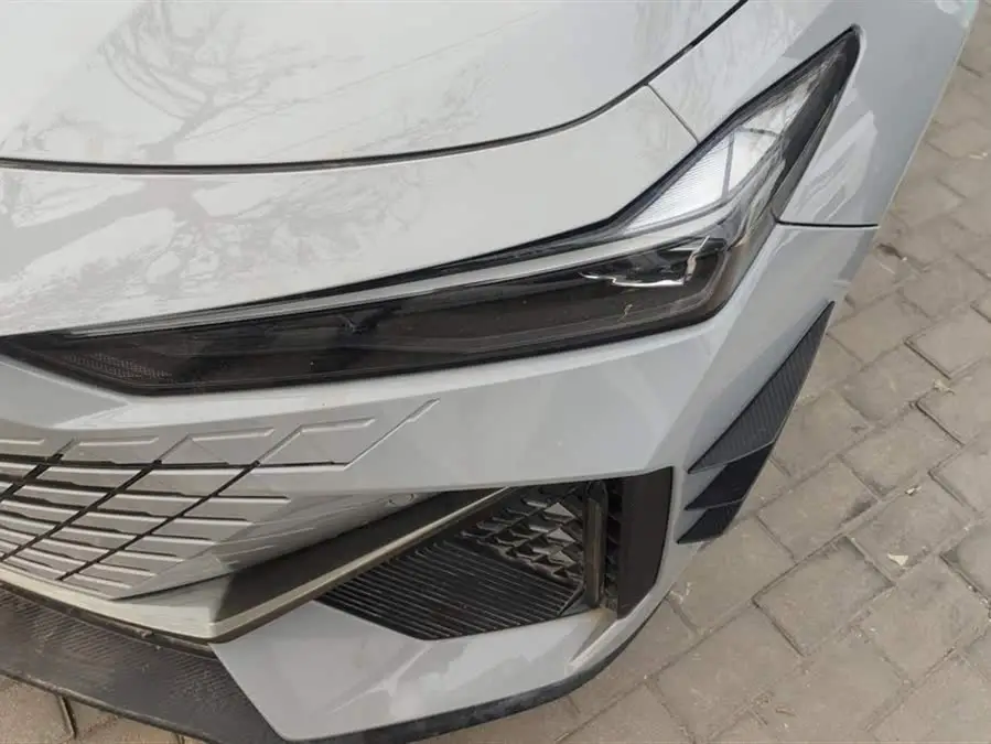 Changan UNI-V 2022 1.5T Premium