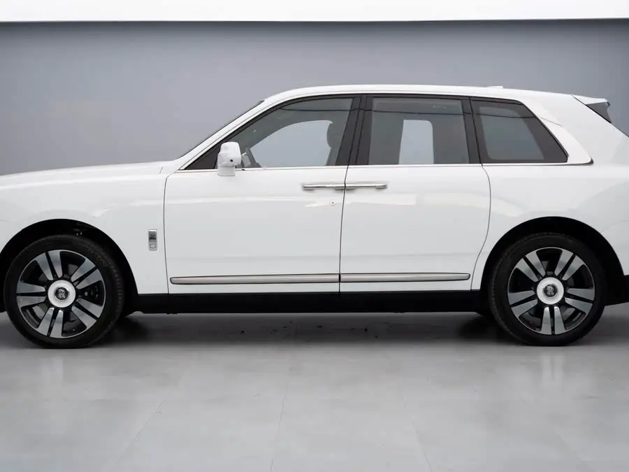 كولينان 2018 النسخة بأربعة مقاعد