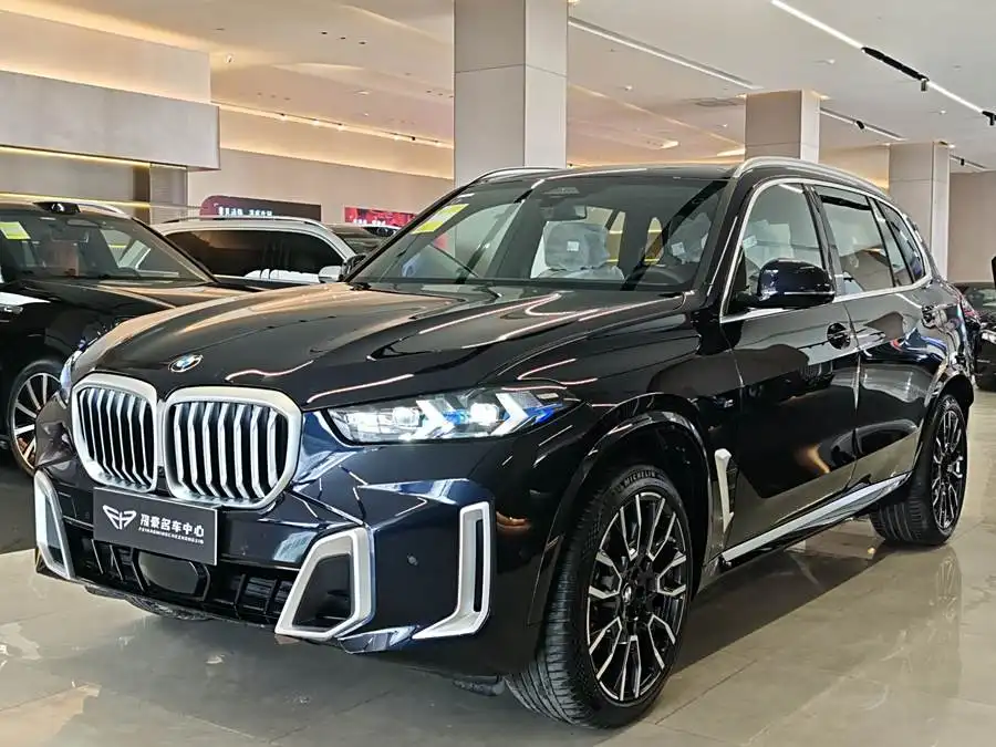 BMW X5 2023 xDrive 40Li M Sport Package